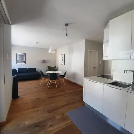 Fidanza 4 In Center Апартаменты *